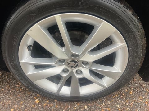 Skoda Octavia SE L TSI DSG 15