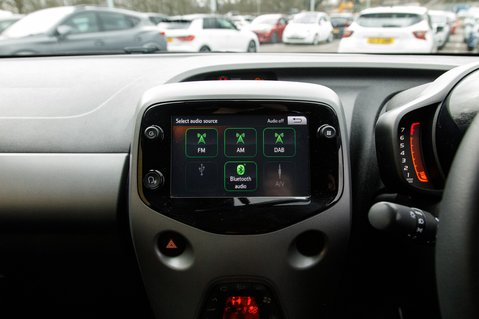 Toyota Aygo VVT-I X-TREND TSS 22