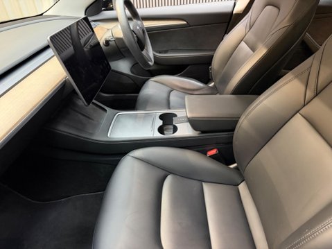 Tesla Model 3 Standard Range Plus Auto RWD 4dr 46