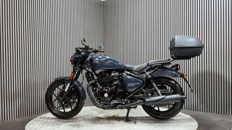 Royal Enfield Shotgun 2025 ONLY 2K GREAT CONDITION MOT 2028 LARGE TOP BOX 4