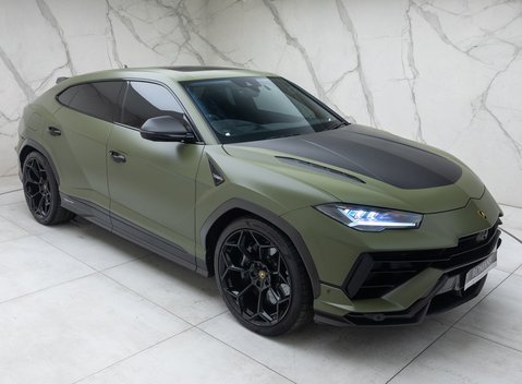 Lamborghini Urus PERFORMANTE 11