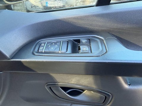 Renault Trafic 2.0 dCi Blue LL30 Business Panel Van 5dr Diesel Manual L2 H1 Euro 6 (s/s) ( 29