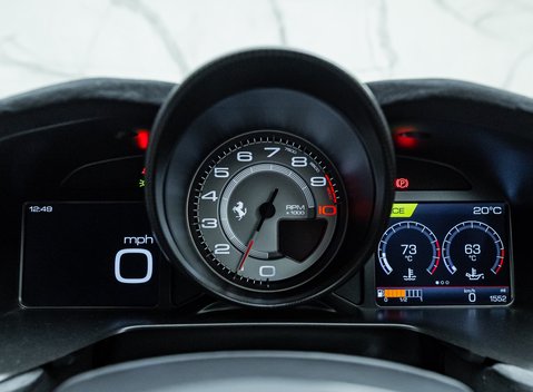Ferrari 812 Competizione 16