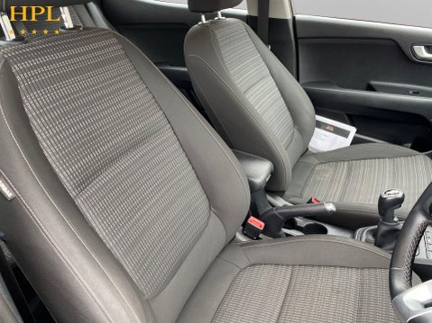 Kia Stonic 1.0 T-GDi 2 SUV 5dr Petrol Manual Euro 6 (s/s) (99 bhp) 11