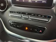 Mercedes-Benz V Class 2.0 V300d AMG Line MPV 5dr Diesel G-Tronic+ Euro 6 (s/s) LWB (239 ps) 40