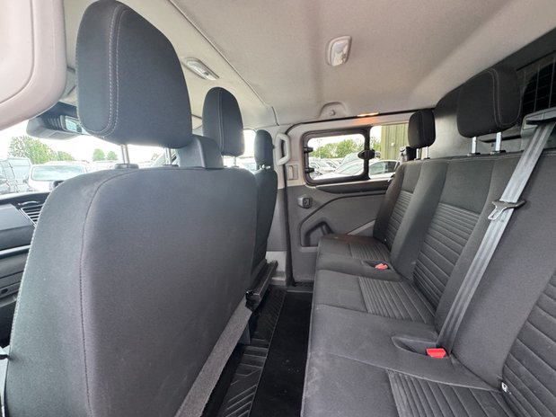 Ford Transit Custom Crew Cab AUTO SWB L1H1 Low Roof Limited 320 Air Con Alloys Nav Euro 6 13