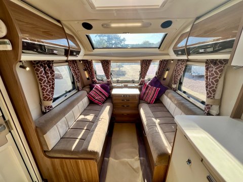 Swift Elegance 645 13