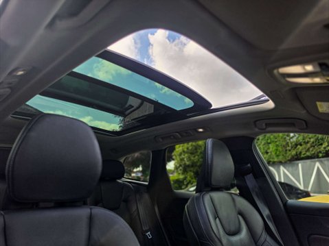 Volvo XC60 2.0 XC60 Ultimate B5 MHEV AWD Auto 4WD 5dr 23