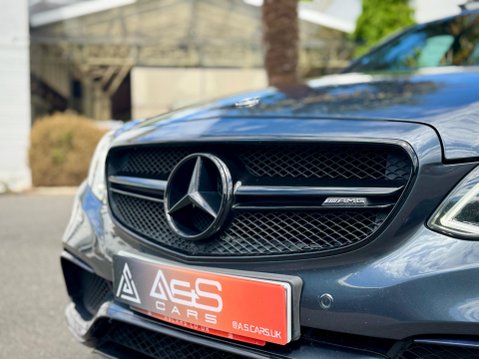 Mercedes-Benz E Class 5.5 E63 V8 BiTurbo AMG SpdS MCT Euro 6 (s/s) 4dr 26