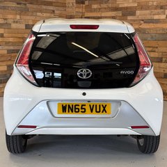 Toyota Aygo 1.0 VVT-i x-pure Hatchback 5dr Petrol Manual Euro 6 (68 ps) 3