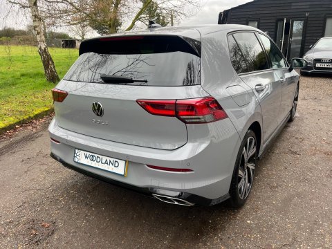 Volkswagen Golf R-LINE TDI DSG 18