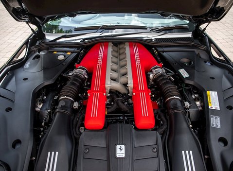 Ferrari F12 Berlinetta 31