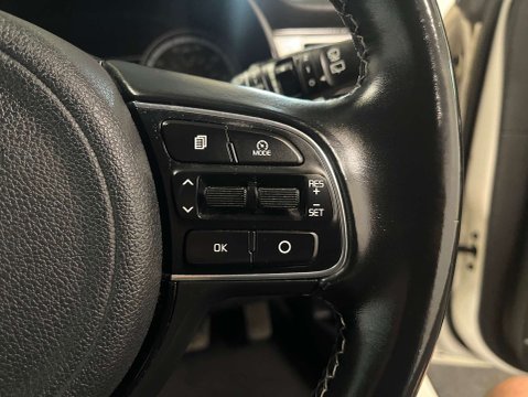 Kia Niro 1.6 Niro 2 Semi-Auto 5dr 16