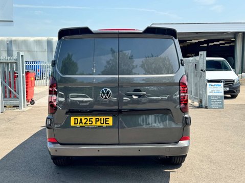 Volkswagen Transporter 2.0 TDI T28 Commerce Plus Panel Van 5dr Diesel Manual FWD SWB Euro 6 (s/s) 9