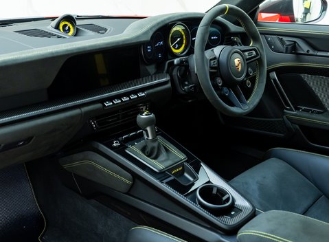 Porsche 911 GT3 RS (992) 19