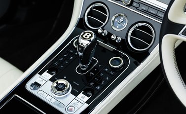 Bentley Continental GT W12 Convertible 19