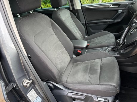 Volkswagen Tiguan 2.0 TDI BlueMotion Tech SEL DSG 4Motion Euro 6 (s/s) 5dr 23