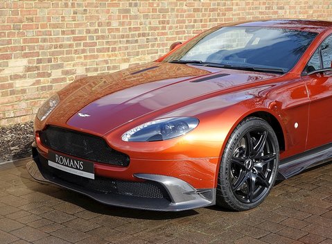 Aston Martin Vantage GT8 29
