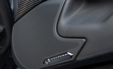 Lamborghini Aventador S LP740-4 Roadster 24