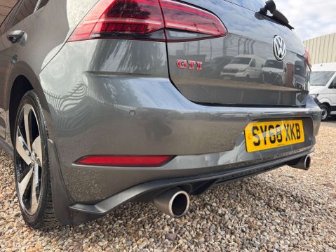 Volkswagen Golf 2.0 Golf GTi Performance TSi 5dr 7