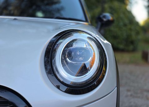 Mini Hatch 2.0 Cooper S Sport Auto 3dr 52