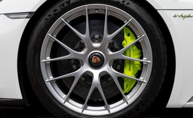 Porsche 918 Spyder 12