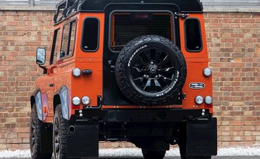 Land Rover Defender 90 Adventure Edition 3