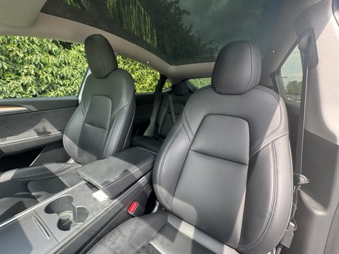 Tesla Model Y (Sold) (Dual Motor) Long Range SUV 5dr Electric Auto 4WDE (384 bhp) 8