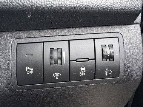 Hyundai ix20 1.6 Active Auto Euro 5 5dr 19