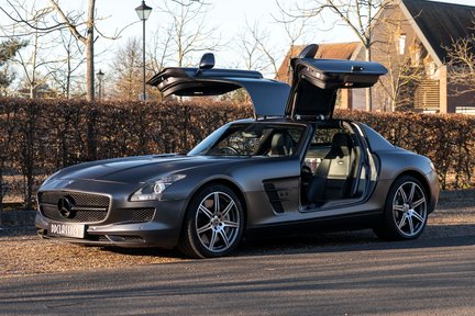 Mercedes-Benz SLS AMG 1