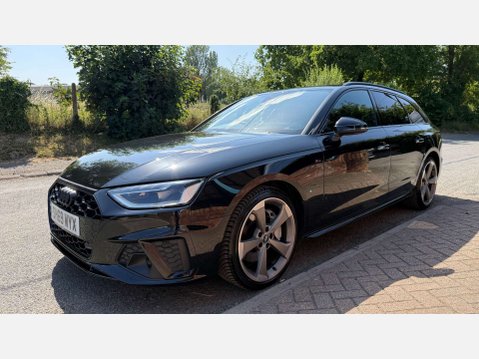 Audi A4 2.0 A4 Black Edition 45 TFSI Quattro Semi-Auto 4WD 5dr 3
