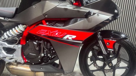 Hyosung GD 2016 ONLY 1K 250CC SPORTS BIKE LIGHTWEIGHT LONG MOT 42