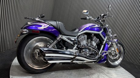 Harley-Davidson V-Rod 1130 2006 24K LONG MOT STUNNING CRUISER CUSTOM BIKE 2