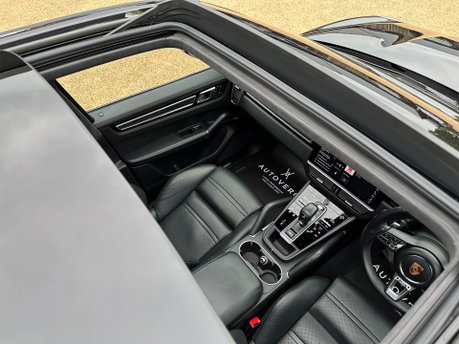 Porsche Cayenne V8 TURBO TIPTRONIC 38