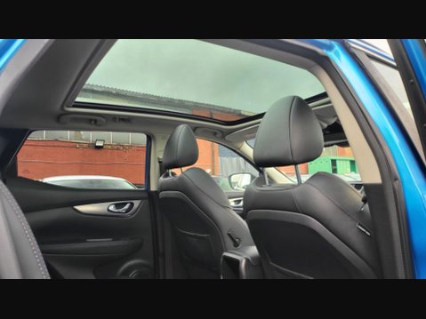 Nissan Qashqai TEKNA DIG-T 21