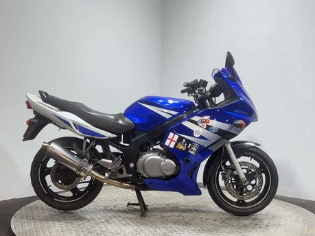 Suzuki GS500 2004 61K RUNNING PROJECT BIKE SPARES OR REPAIR 500CC A2