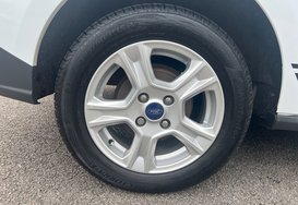 Ford Transit Courier LIMITED L1 EURO 6 VAN 9
