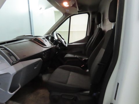 Ford Transit 2.0 350 EcoBlue FWD L2 H3 Euro 6 5dr 8