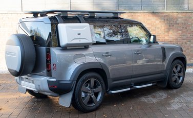 Land Rover Defender 110 HSE D240 7