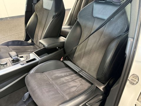 Audi A4 2.0 A4 S Line 35 TFSI Semi-Auto 5dr 40