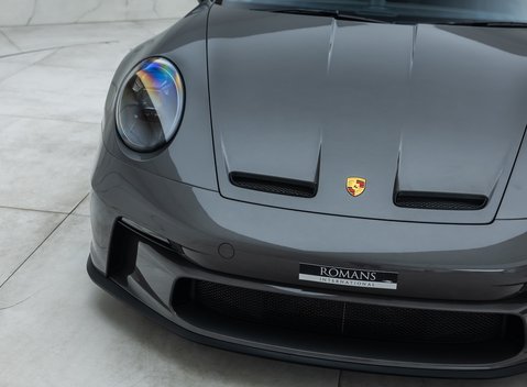 Porsche 911 GT3 TOURING (992) 28