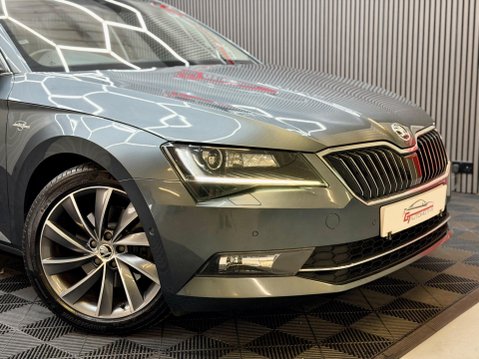 Skoda Superb 2.0 TDI Laurin & Klement Euro 6 (s/s) 5dr 19