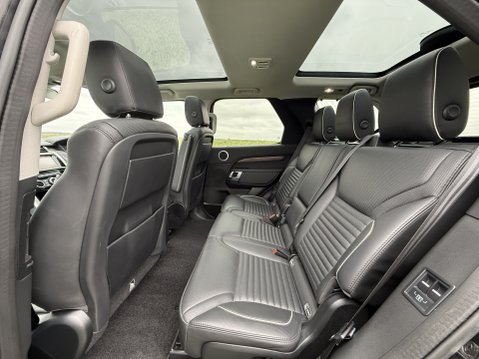 Land Rover Discovery SDV6 HSE 37