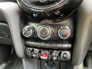 Mini Hatch 1.5 Cooper Sport 3dr 35