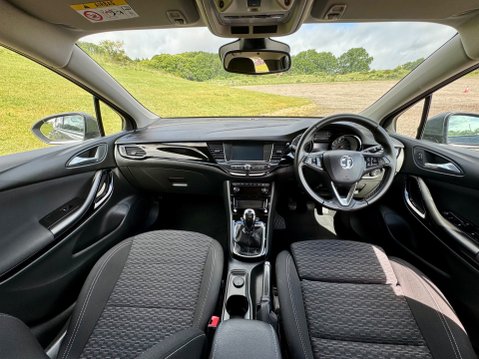 Vauxhall Astra SRI 19