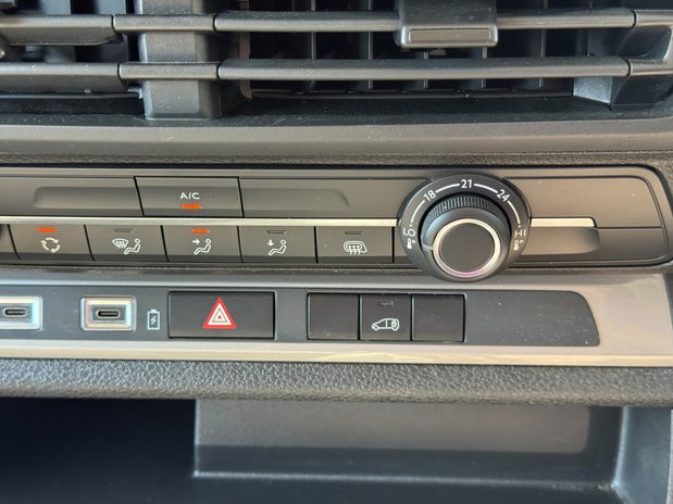Peugeot Expert MWB L2H1 Low Roof 120ps Professional Air Con Cruise Sensors EURO 6 33