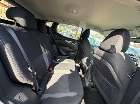 Nissan Qashqai DIG-T N-CONNECTA 13