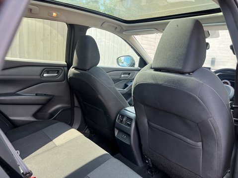 Nissan Qashqai 1.3 DIG-T MHEV N-Connecta SUV 5dr Petrol Hybrid Manual Euro 6 (s/s) (140 ps 16