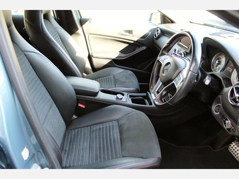 Mercedes-Benz A Class A200 CDI BLUEEFFICIENCY AMG SPORT 11