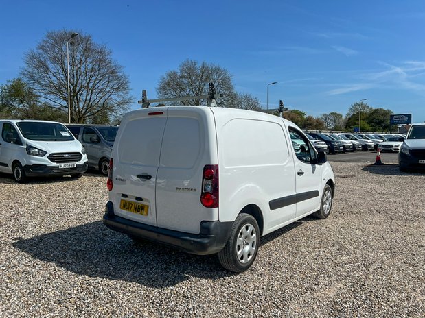Peugeot Partner SWB L1H1 (SOLD) Low Roof Professional Air Con EURO 6 NO V 6